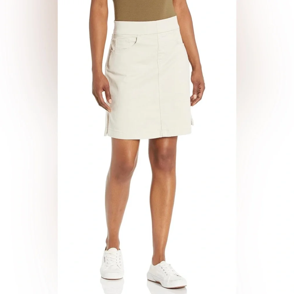 NWT Jag Jeans On The Go Mid Rise Skort Size 6 - Picture 1 of 7